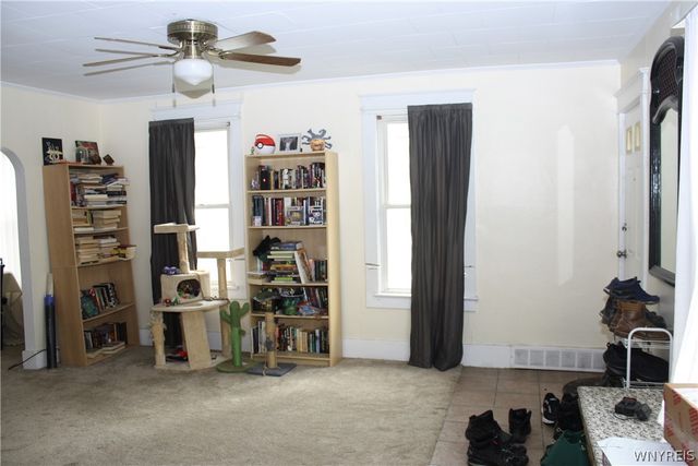 207 74th Street, Niagara Falls, NY 14304