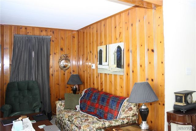 207 74th Street, Niagara Falls, NY 14304