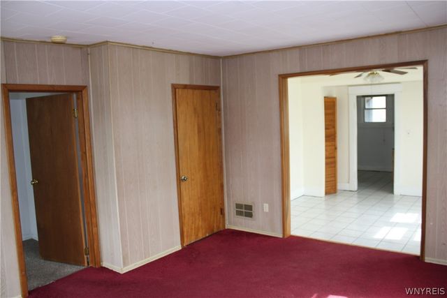 207 74th Street, Niagara Falls, NY 14304