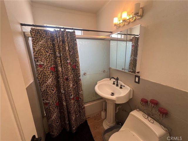 4267 Canterbury, Riverside, CA 92504