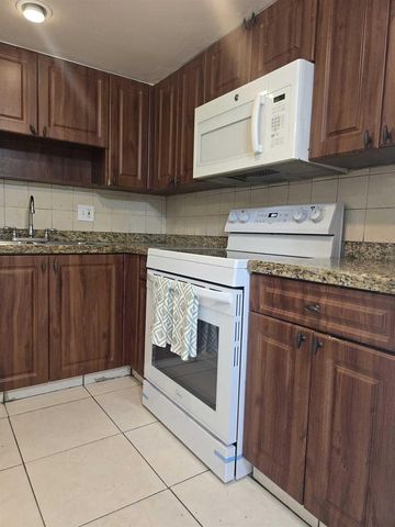 1201 SW 52nd Avenue 202-2, North Lauderdale, FL 33068