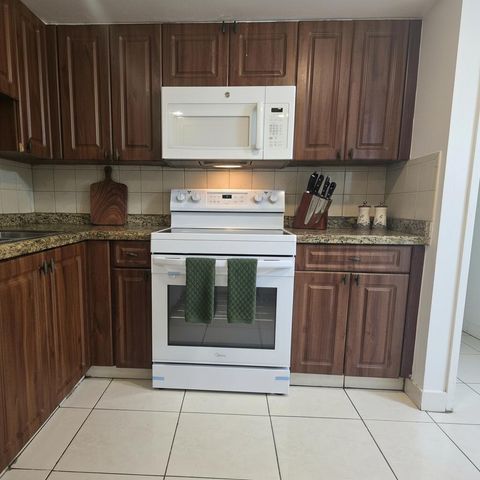 1201 SW 52nd Avenue 202-2, North Lauderdale, FL 33068