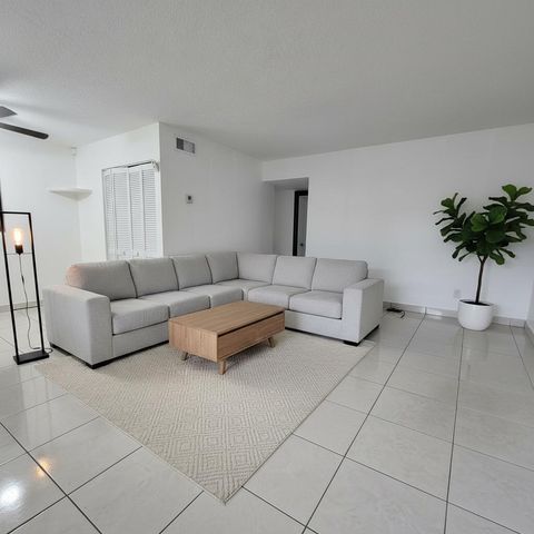 1201 SW 52nd Avenue 202-2, North Lauderdale, FL 33068