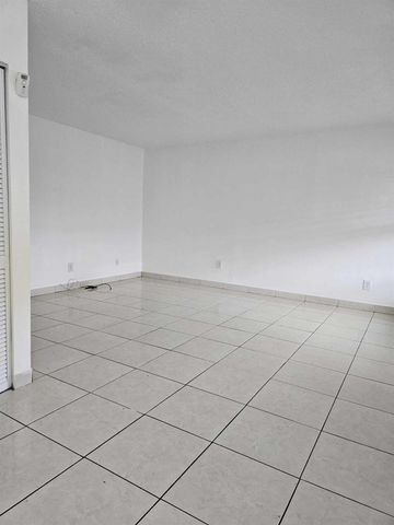 1201 SW 52nd Avenue 202-2, North Lauderdale, FL 33068