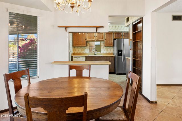 18806 N ZINNIA Court, Sun City West, AZ 85375