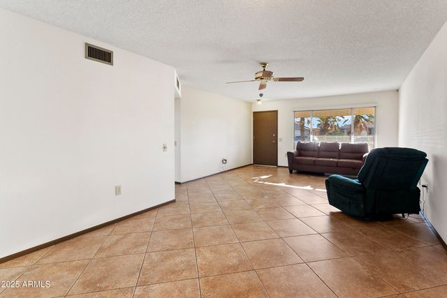 18806 N ZINNIA Court, Sun City West, AZ 85375