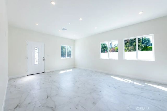 19453 Strathern Street, Reseda, CA 91335