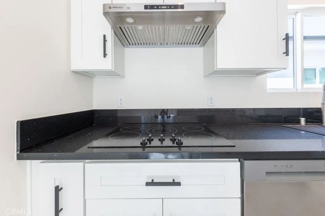 19453 Strathern Street, Reseda, CA 91335