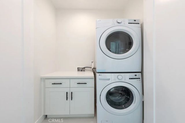 19453 Strathern Street, Reseda, CA 91335