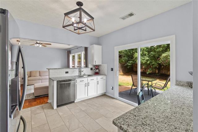 309 Woodland Pass, Canton, GA 30114