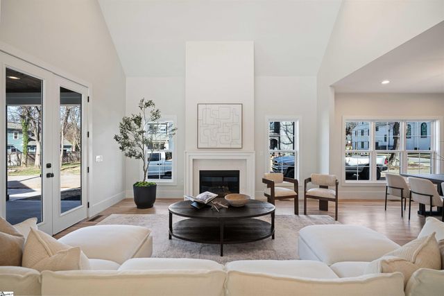 13 Stall Street, Greenville, SC 29609