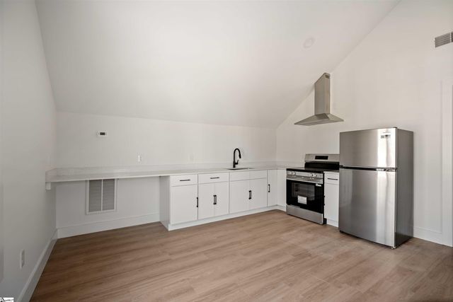 13 Stall Street, Greenville, SC 29609