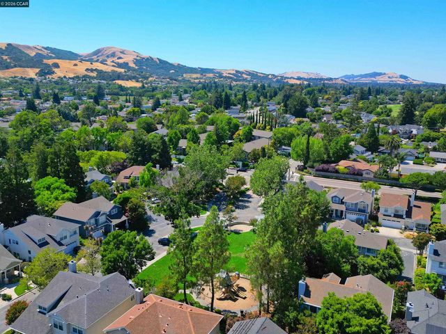 34 Elmwood Dr, San Ramon, CA 94583