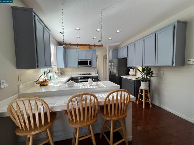 34 Elmwood Dr, San Ramon, CA 94583