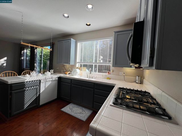 34 Elmwood Dr, San Ramon, CA 94583