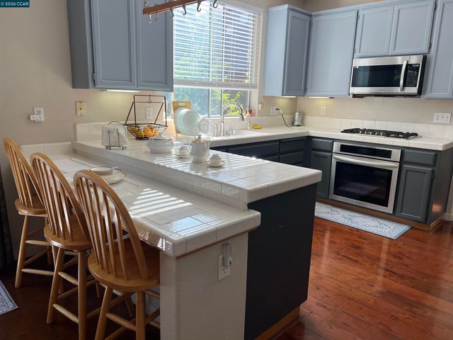 34 Elmwood Dr, San Ramon, CA 94583
