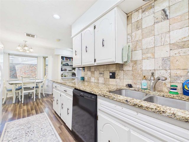 7309 NW Andrews, Lawton, OK 73505