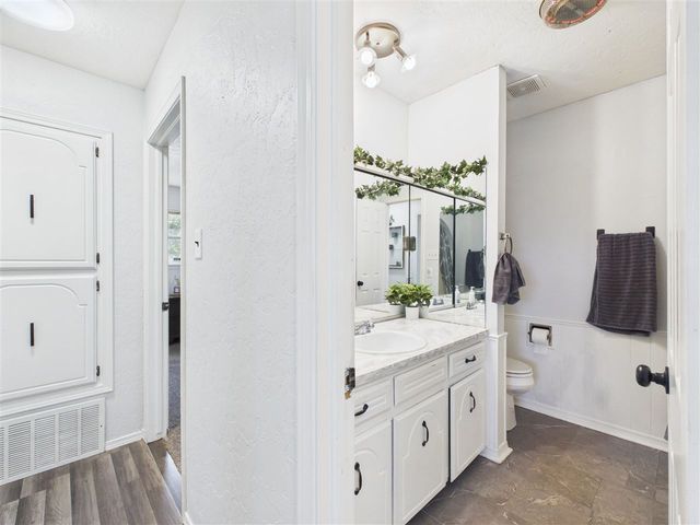 7309 NW Andrews, Lawton, OK 73505