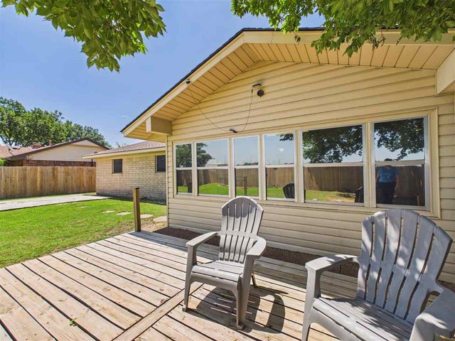 7309 NW Andrews, Lawton, OK 73505