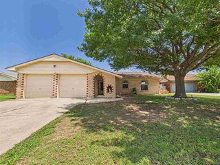 7309 NW Andrews, Lawton, OK 73505