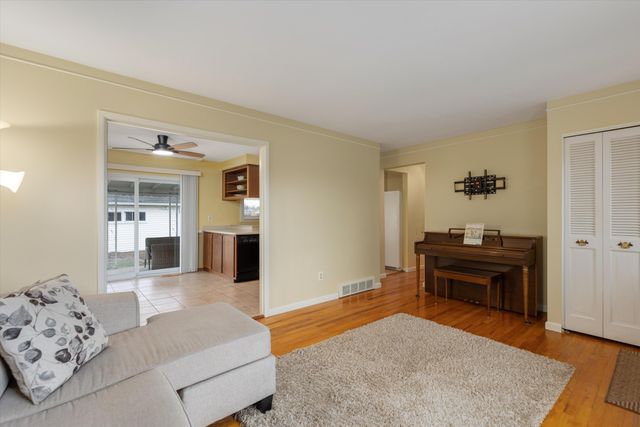 1805 Englewood Avenue, Madison Heights, MI 48071