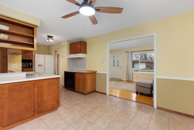 1805 Englewood Avenue, Madison Heights, MI 48071