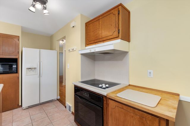 1805 Englewood Avenue, Madison Heights, MI 48071