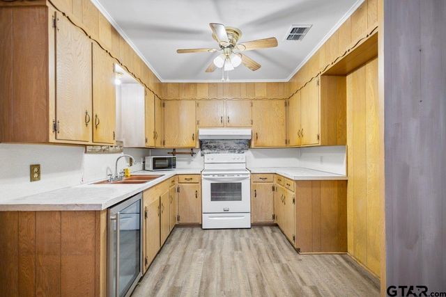 1511 Caldwell St., Longview, TX 75602