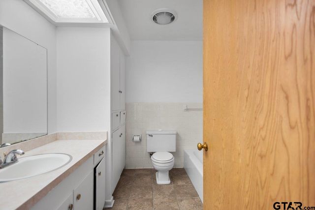 1511 Caldwell St., Longview, TX 75602