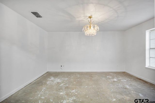 1511 Caldwell St., Longview, TX 75602