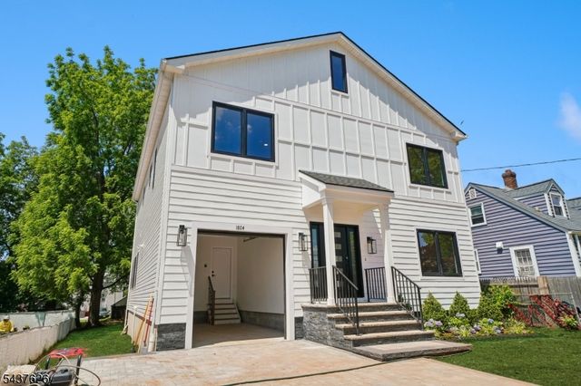 1804 Rutherford St, Rahway City, NJ 07065