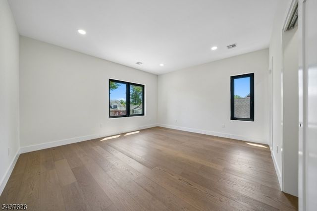 1804 Rutherford St, Rahway City, NJ 07065