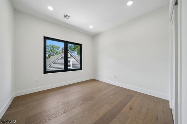 1804 Rutherford St, Rahway City, NJ 07065