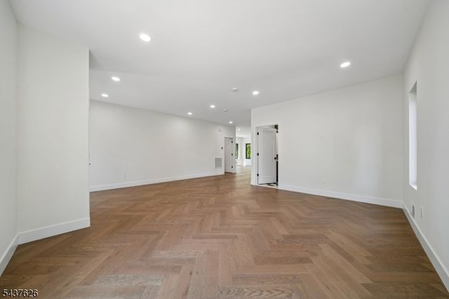 1804 Rutherford St, Rahway City, NJ 07065