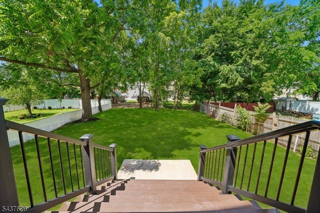 1804 Rutherford St, Rahway City, NJ 07065