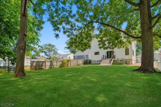 1804 Rutherford St, Rahway City, NJ 07065