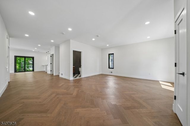 1804 Rutherford St, Rahway City, NJ 07065