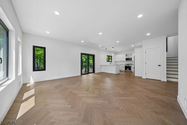 1804 Rutherford St, Rahway City, NJ 07065