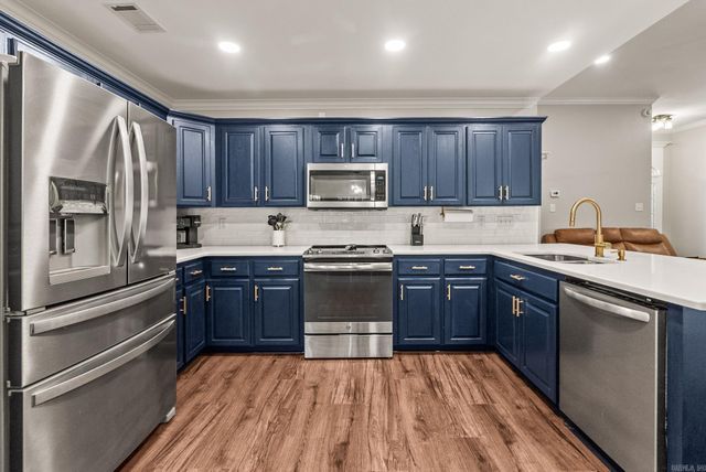 2609 Shadowcreek Drive, Bryant, AR 72022