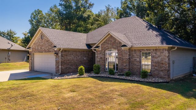 2609 Shadowcreek Drive, Bryant, AR 72022