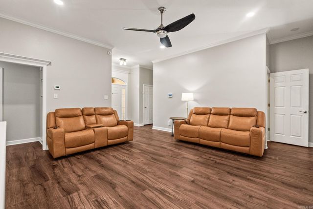 2609 Shadowcreek Drive, Bryant, AR 72022