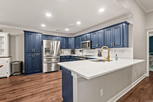 2609 Shadowcreek Drive, Bryant, AR 72022