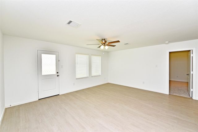 10218 Prairie Dunes Lane, Cleveland, TX 77327