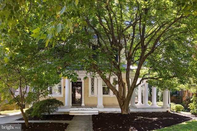 2012 BAYNARD BLVD, Wilmington, DE 19802