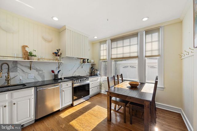 2012 BAYNARD BLVD, Wilmington, DE 19802