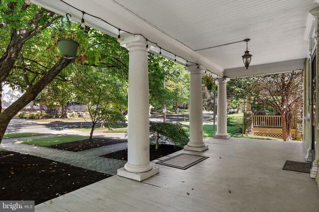 2012 BAYNARD BLVD, Wilmington, DE 19802
