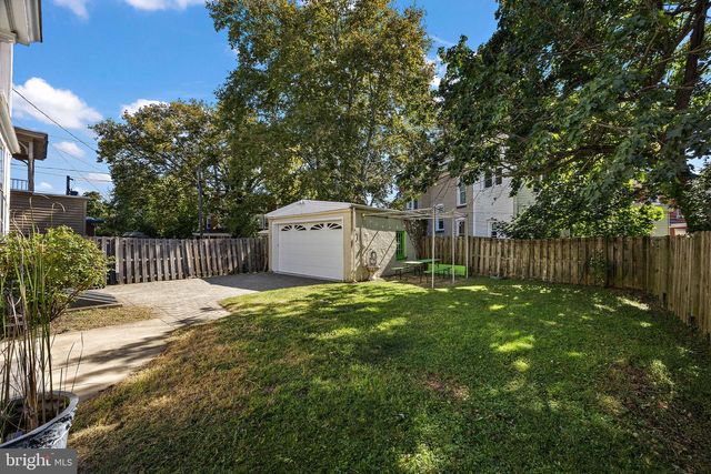 2012 BAYNARD BLVD, Wilmington, DE 19802
