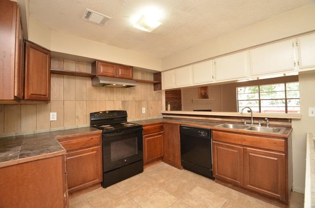 522 Whippoorwill Drive, Missouri City, TX 77489