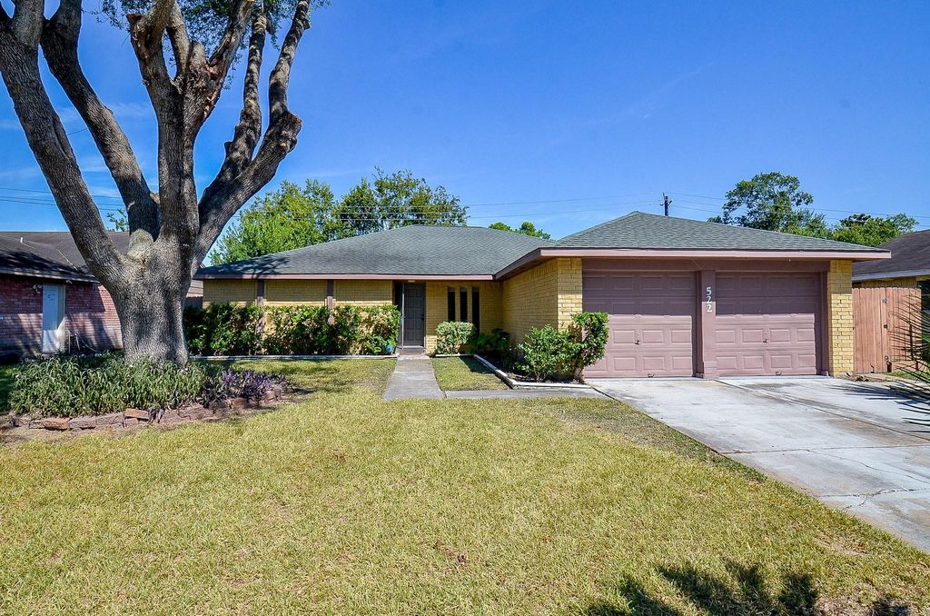 522 Whippoorwill Drive, Missouri City, TX 77489