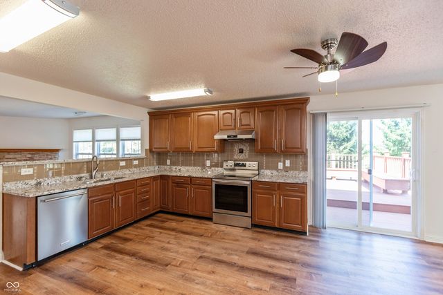 6757 Eastland Drive, Brownsburg, IN 46112
